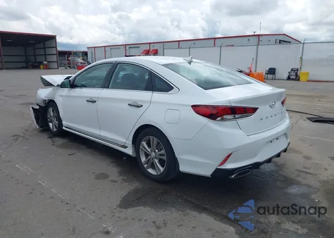2019 Hyundai Sonata Sport z USA, uszkodzony, nr VIN 5NPE34AF8KH816113